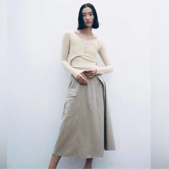 NWT Zara Cargo Wrap Midi Skirt Khaki Beige Size Small - Picture 4 of 5